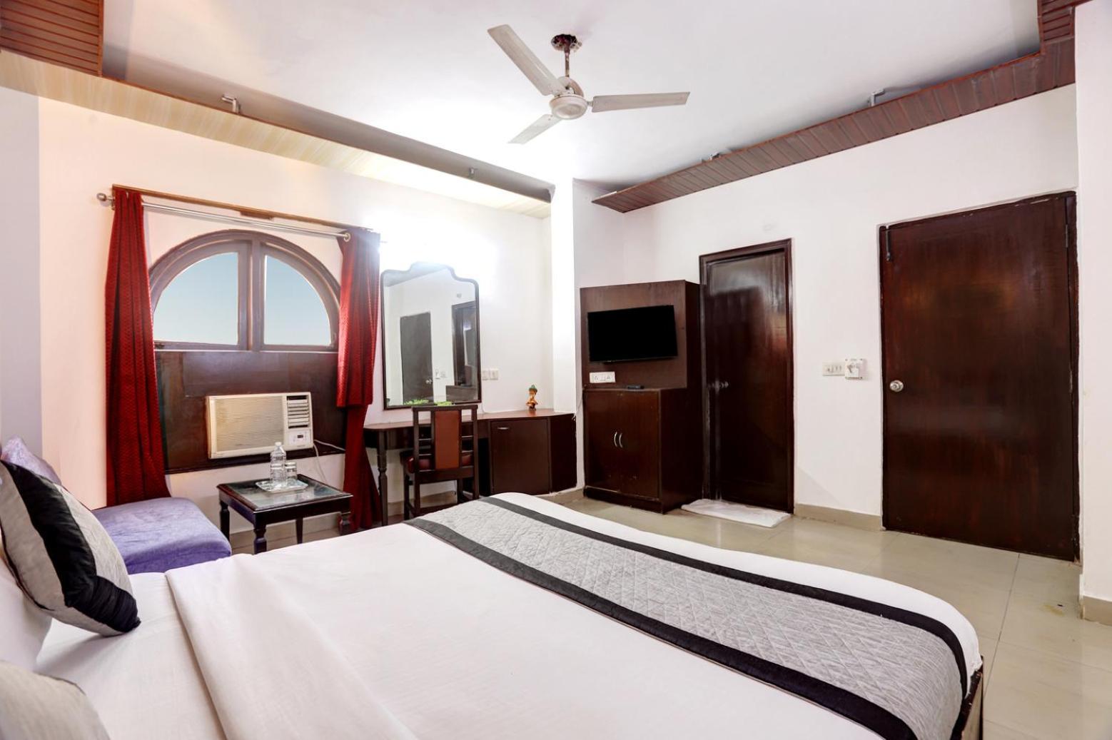 Hotel Delhi Darbar Екстериор снимка